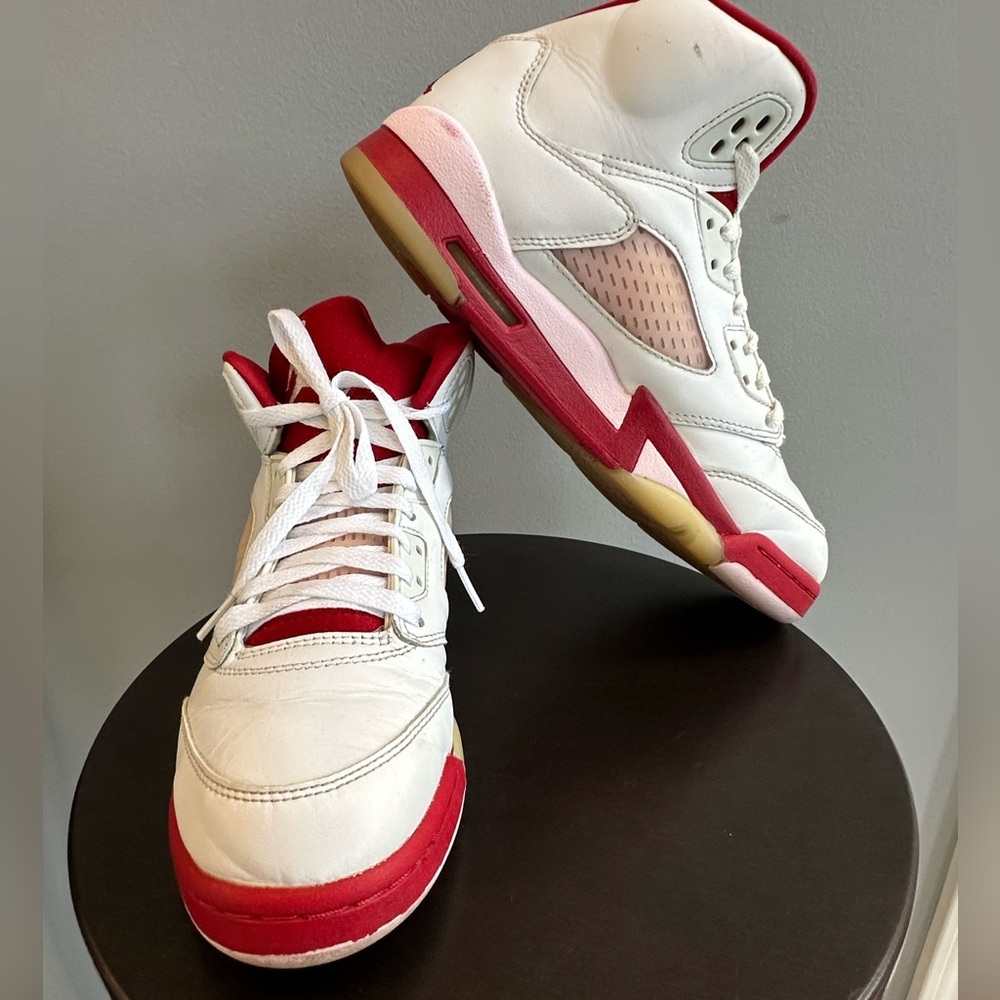 Nike Air Jordan Retro White Pink Red (GS) Size 7Y / W8.5 - 440892-106 - Used